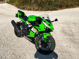 KAWASAKI NINJA ZX-6R KRT