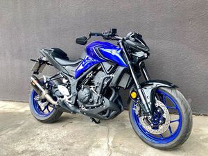 YAMAHA MTN320-A MT-03 MIT AKRAPOVIC | GARANTIE | A2