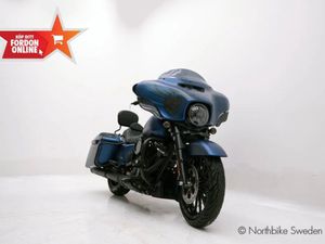 HARLEY-DAVIDSON STREET GLIDE SPECIAL FULL-UTRUSTAD! • 2018
