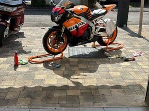 HONDA 1000 CBR RR REPSOL