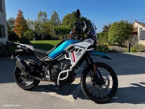 CFMOTO 450 MT
