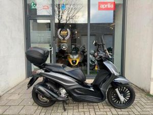 PIAGGIO BEVERLY 300 2016 — MOTOREN | PIAGGIO — MARKTPLAATS