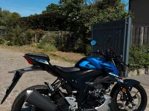 ② SUZUKI GSX-S 125 CC