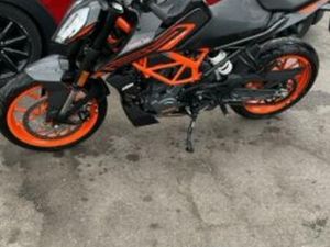 KTM - DUKE