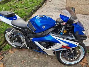 SUZUKI - GSXR 600 A2