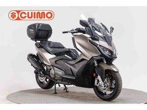 KYMCO - AK 550