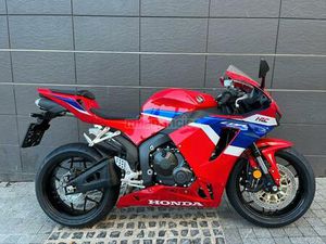 HONDA - CBR 600 RR