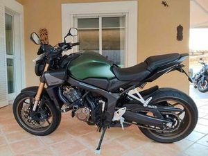 HONDA - CB650R E-CLUTCH