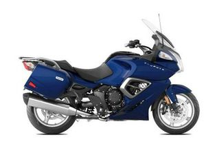 2015 TRIUMPH TROPHY SE ABS