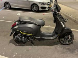 DIKKE VESPA SPRINT 125 CC — SCOOTERS | VESPA — MARKTPLAATS