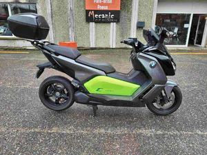 SHORT RANGE / 2015 / 33635 KMS