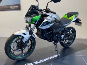 KAWASAKI ZE-1 2023 125 CM3 | MOTO ROADSTER | 1 050 KM | ARGENT | 95350 ST BRICE SOUS FORET