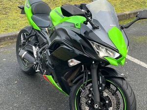 KAWAZAKI NINJA 650 A2