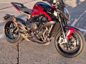 MV AGUSTA BRUTALE 800 RR