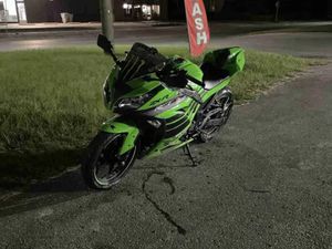 KAWASAKI NINJA 300