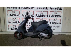PIAGGIO ZIP 50 4T 2024 50 CM3 | SCOOTER | 4 580 KM | 13200 ARLES