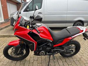 ② MOTO MORINI X-CAPE 650  NIEUWE MOTO 44 OF 34,5 KW