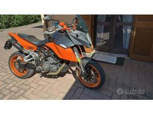 KTM 990