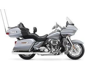 2016 HARLEY-DAVIDSON® CVO™ ROAD GLIDE® ULTRA RUBY RED/PALLADIUM SILVER