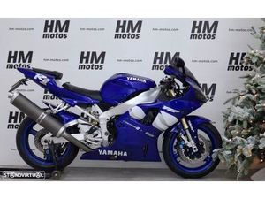 YAMAHA YZF R1