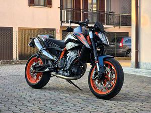KTM 890 DUKE R ARANCIONE