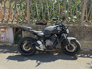 YAMAHA MT-07 GRIGIO