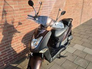 KYMCO AGILITY 50 25KM — SCOOTERS | KYMCO — MARKTPLAATS