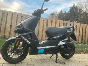 PEUGEOT SPEEDFIGHT 4 SONDERMODELL DARKSIDE