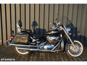 SUZUKI BOULEVARD