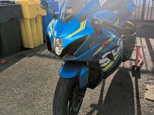 SUZUKI GSX-R 1000 L7 // SCHECKHEFTGEPFLEGT