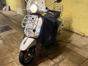 ② VESPA PRIMAVERA 125
