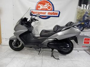 HONDA - SILVER WING 400