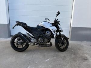 KAWASAKI - Z800