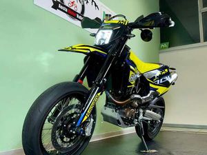 HUSQVARNA 701 SUPERMOTO NERO