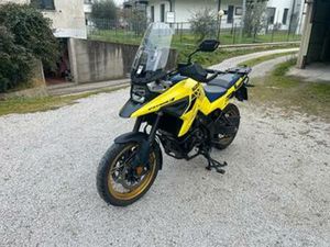 SUZUKI V STROM 1050 XT