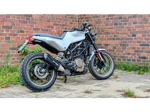 HUSQVARNA SVARTPILEN VITPILEN 401