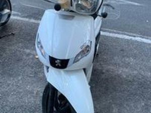 PEUGEOT TWEET 200 - 2023