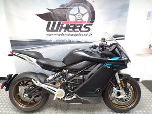 2025 REGISTERED ZERO SR/S 17.3 REGISTERED ON A 75 PLATE