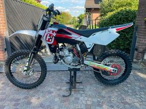 HUSQVARNA CR 125