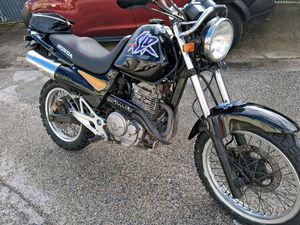 HONDA SLR 650.ACEITO RETOMA DE 125 CC.