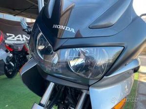 HONDA VARADERO 1000 - 2004 GUARDA LE NS MOTO