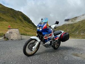 AFRICA TWIN XRV750