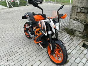 KTM DUKE