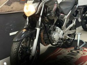 YAMAHA FAZER 250 LE BLACK EDITION