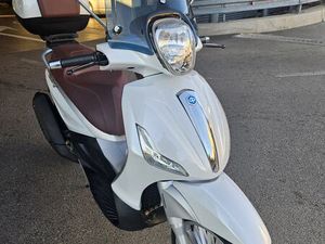 PIAGGIO BEVERLY 300 IE 300 CM3, 2017 GOD.