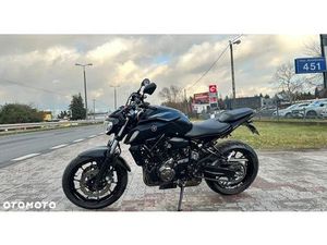 YAMAHA MT
