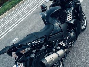 KAWASAKI ZZR 1400 1352 CM3, 2008 GOD.