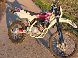 HUSQVARNA TE 125 BJ. 2011