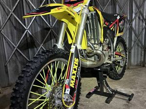 SUZUKI RM 250 ÚLTIMA GERACÃO 2T CASTRO DAIRE