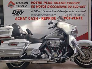 HARLEY-DAVIDSON ELECTRA GLIDE ULTRA CLASSIC 1584 2009 1584 CM3 | MOTO CUSTOM | 68 832 KM | BLANC | 06250 MOUGINS